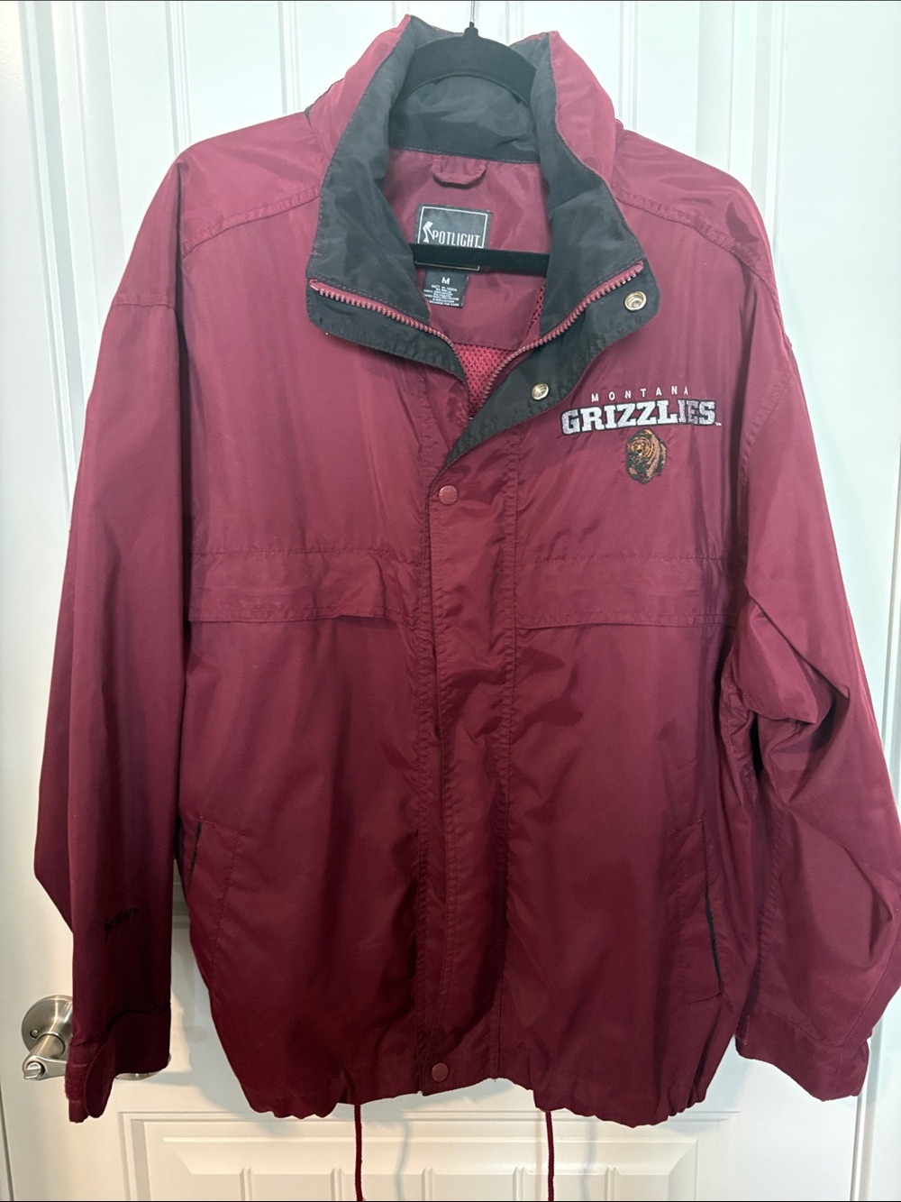 Montana Grizzlies Spotlight Jacket Men’s Medium Maroon Windbreaker UM Football